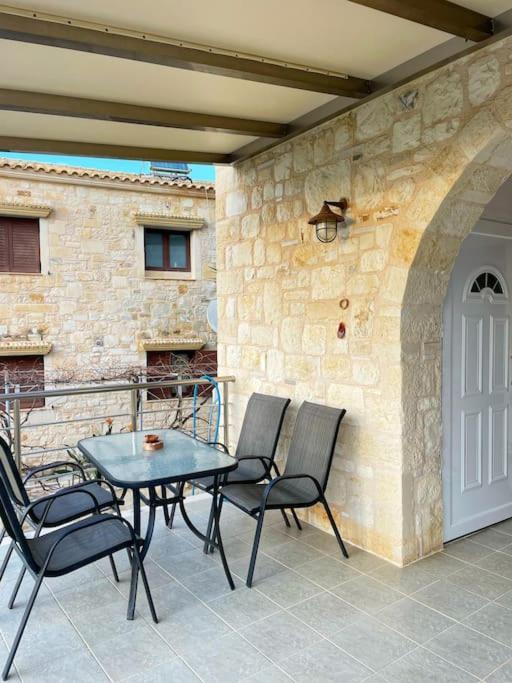 Kathiana Cozy Apartment Exterior photo